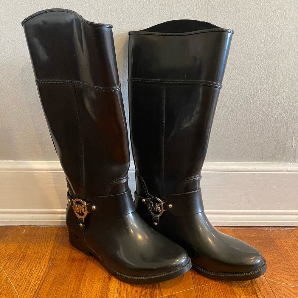 Women’s tall black Michael Kors rain boots, size 7